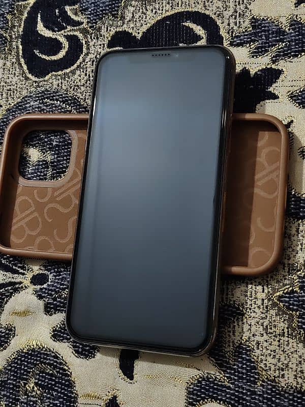 iPhone 11 Pro 256GB (Pta Approved) 5