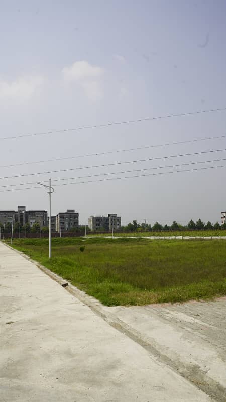 7 Marla luxury plot is Available in Campus view resedencia mardan 3