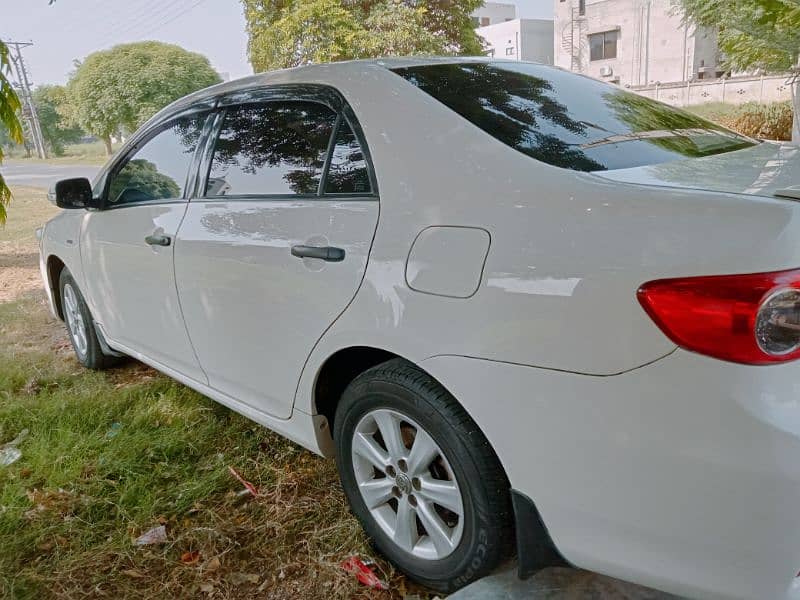 Toyota Corolla 1.6 GLI 2013 8