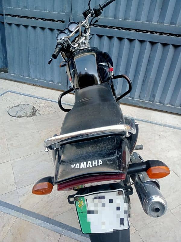 yahamha YBR 125 Single Digit Number 2