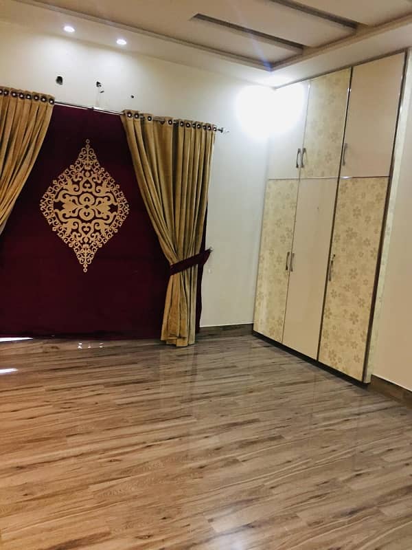 10 Marla Slightly Used Lower Portion Available For Rent In Overseas B Block Bahria Town Lahore 3