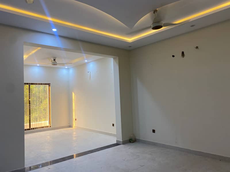 10 Marla Slightly Used Lower Portion Available For Rent In Overseas B Block Bahria Town Lahore 5