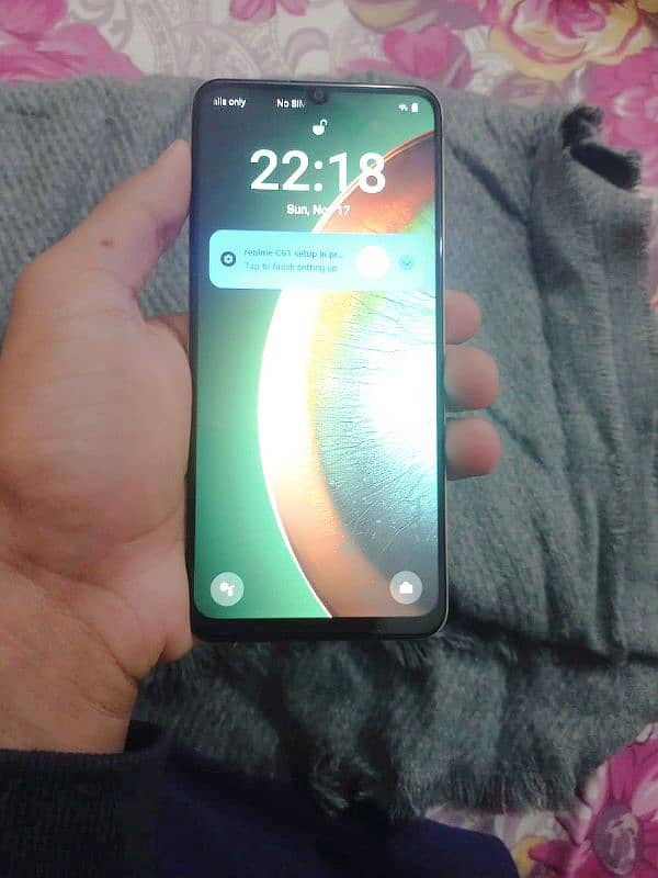 REALME C61 1