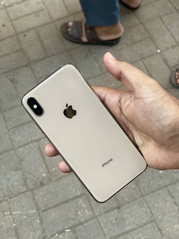 iPhone XS Max 256gb dual physical PTA approved Factory Unlocked. 9