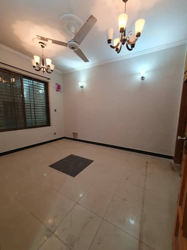 10 Marla Upper Portion for rent in G-13 7