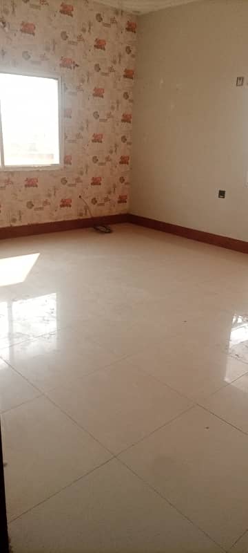 3 bedroom lounge 3 bath 2nd floor 160 yard portion for Rent in block D 2