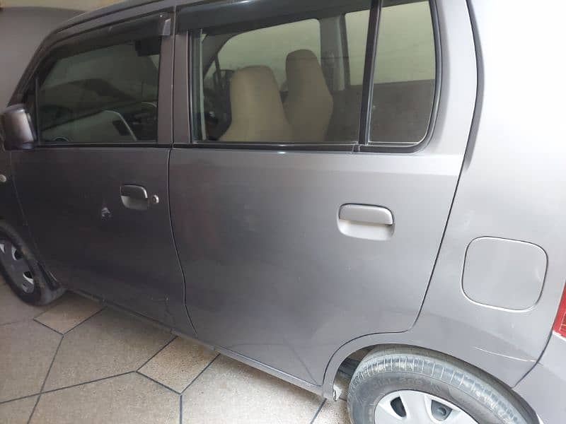 Suzuki Wagon R 2018 model ph no # 03214559792 13