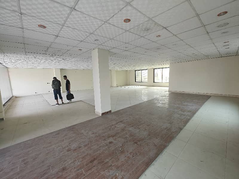 Gorgeous 3000 Square Feet Office For Rent Available In Johar Town 5