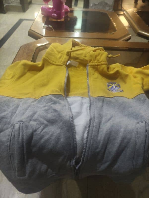 beaconhouse sports winter tracksuit 1