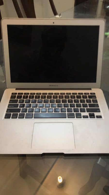 MacBook Air 13 inch 2015 1