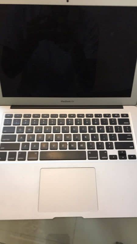 MacBook Air 13 inch 2015 3