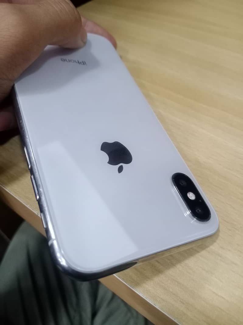 iPhone X PTA Aprroved condition 8/10 with Charger Original PCS 2