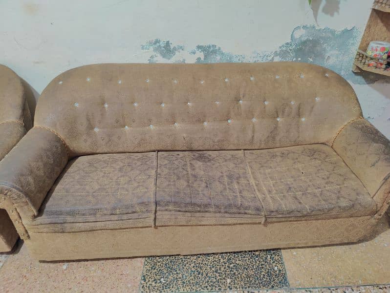 5 seater sofa set urgent sale 1