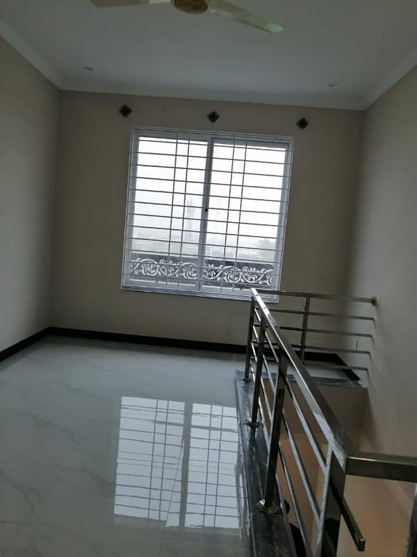 Size 25x40 Brand New Double Store Luxury House For Sale IN G-13 Income Rent 1.10 k 6