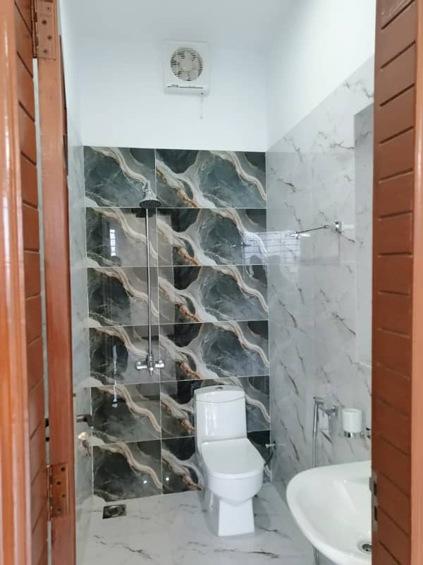 Size 25x40 Brand New Double Store Luxury House For Sale IN G-13 Income Rent 1.10 k 11