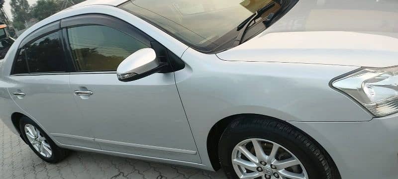 Toyota Premio 2013 4