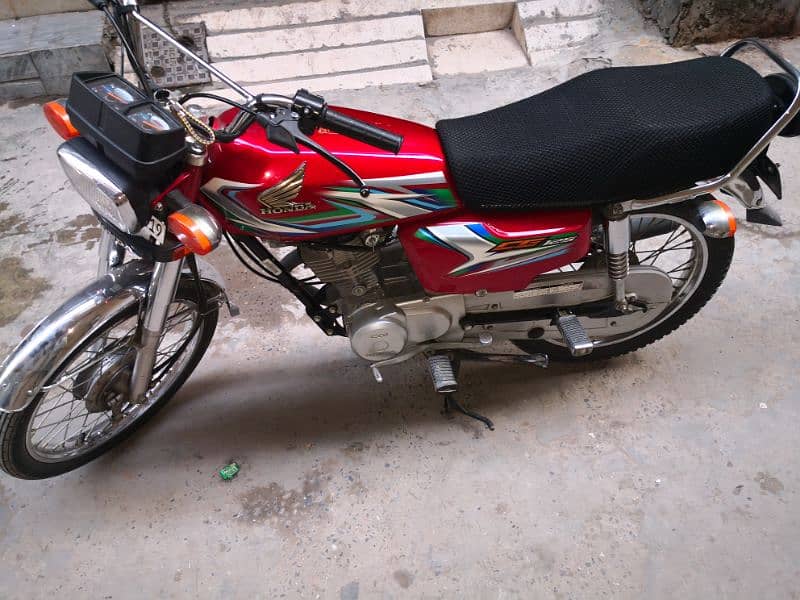 Honda 125 Red colour 2023 model 5