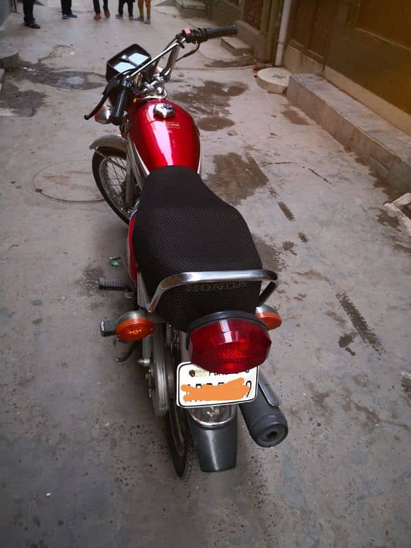 Honda 125 Red colour 2023 model 6