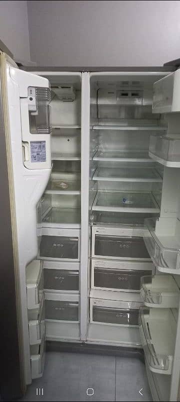 LG FRIDGE 1