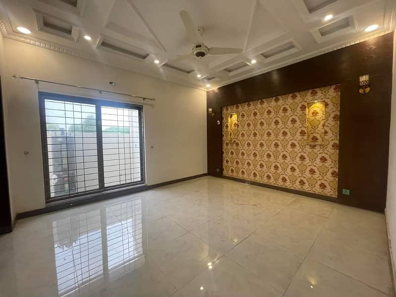 10 Marla Upper Portion For Rent in Bahria Town Lahore. 7