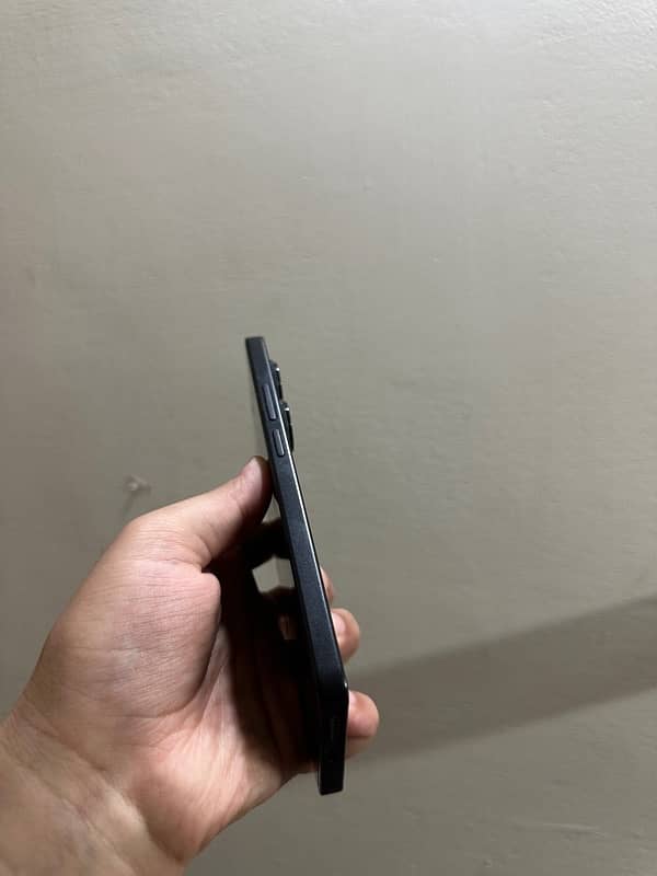 Redmi Note 13 pro - Rs. 75000/- only 6