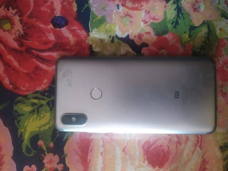 redmi s2 RAM 4GB ROM 64GB condition 10/9 0