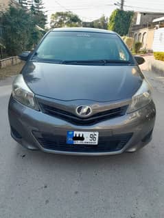 Toyota Vitz 2012, Islamabad registered, best condition.