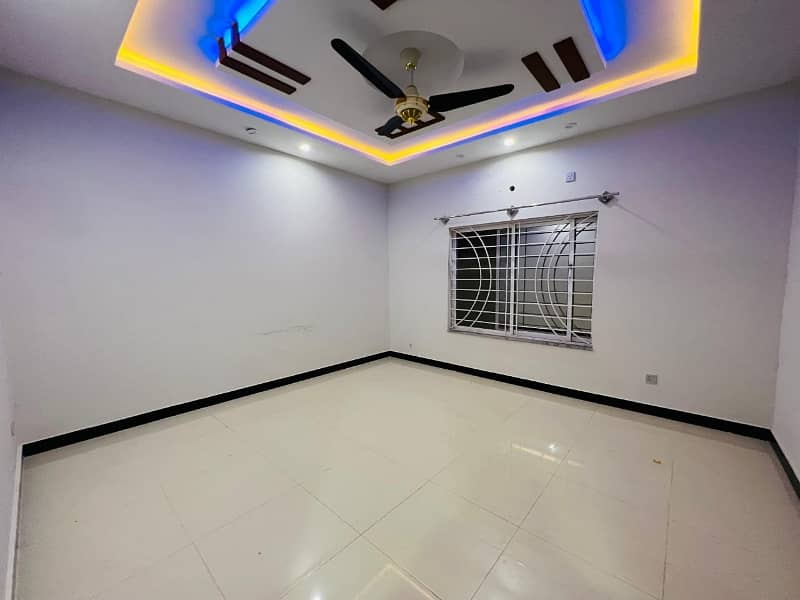 1 Kanal Ground Portion Available For Rent 5