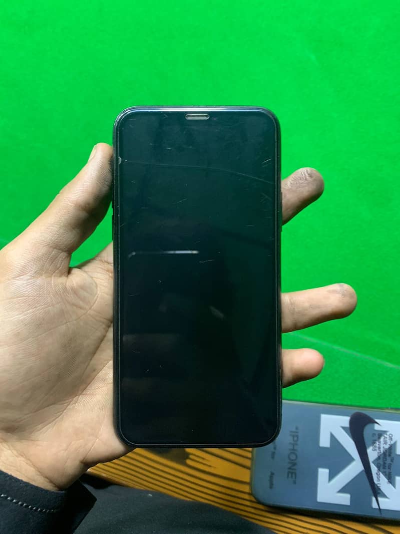 iphone 11 Pro  64gb water pack 1