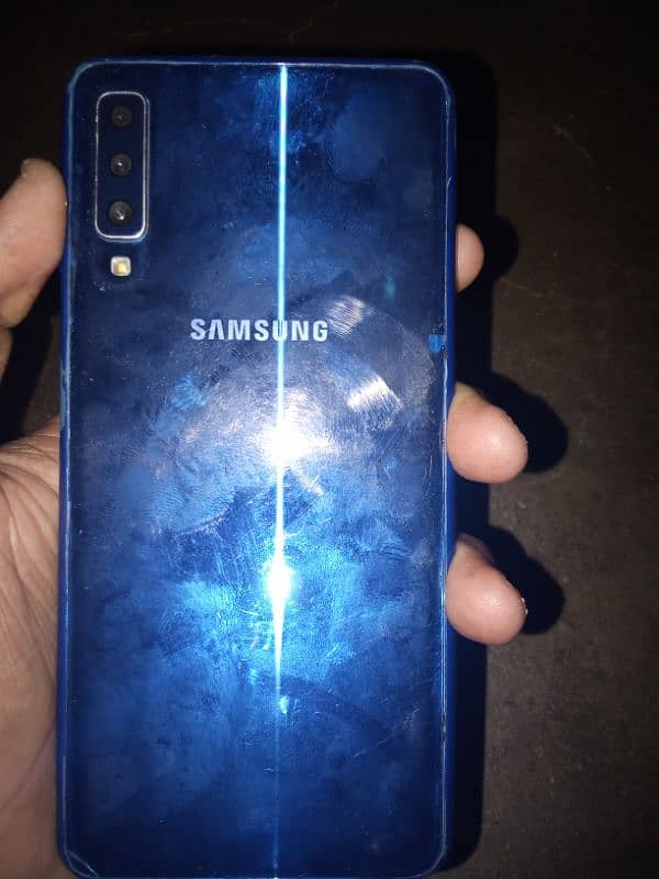 i am selling a mobile samsung a7 h 0