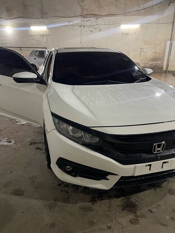 Honda Civic Oriel 2017 10