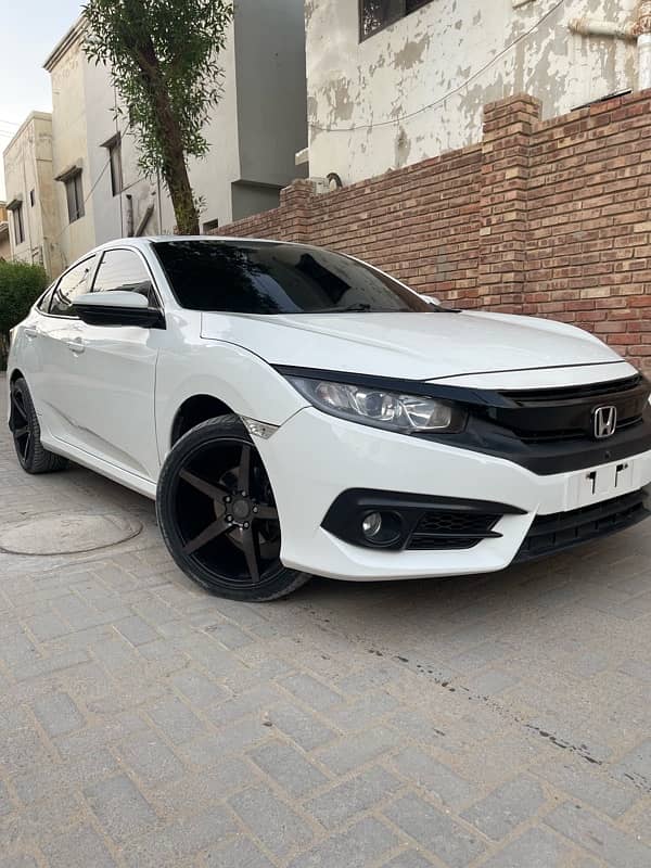 Honda Civic Oriel 2017 14