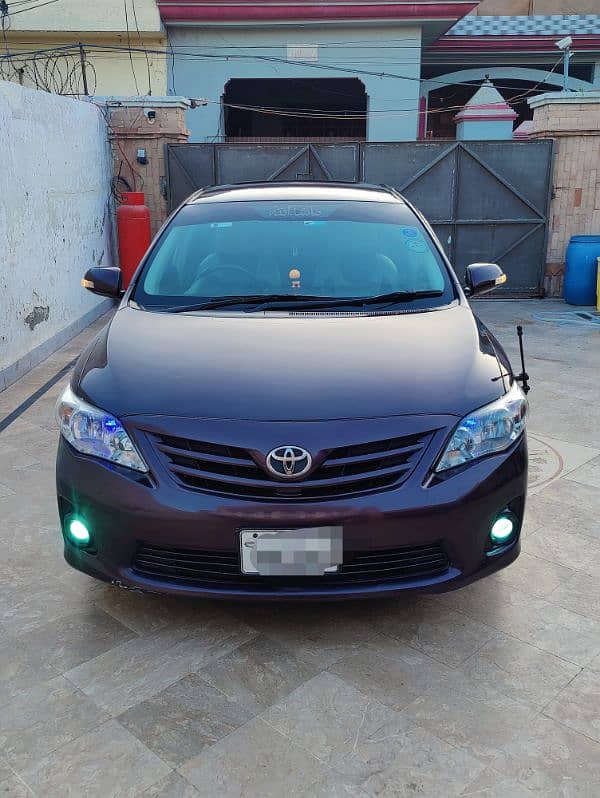 Toyota Corolla GLI 1.6 Automatic 2013 1