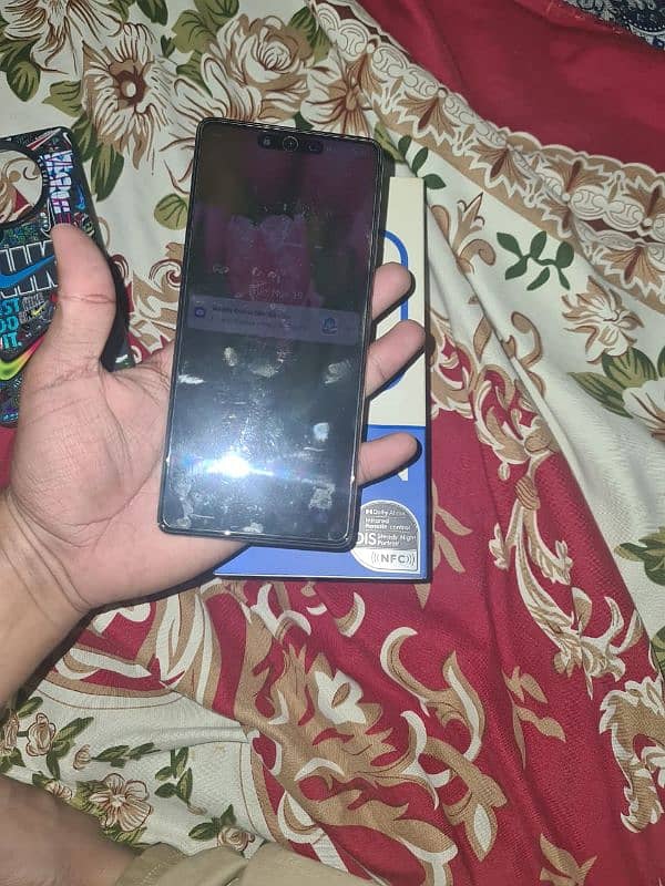 urgent sale camon 30. cell phone number 03125043100 4