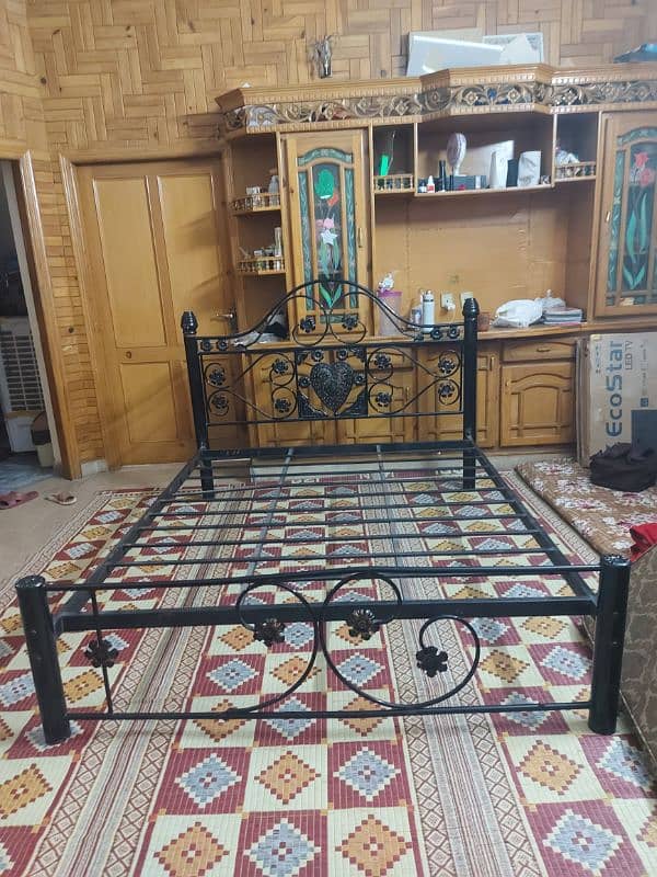 iron double bed 1