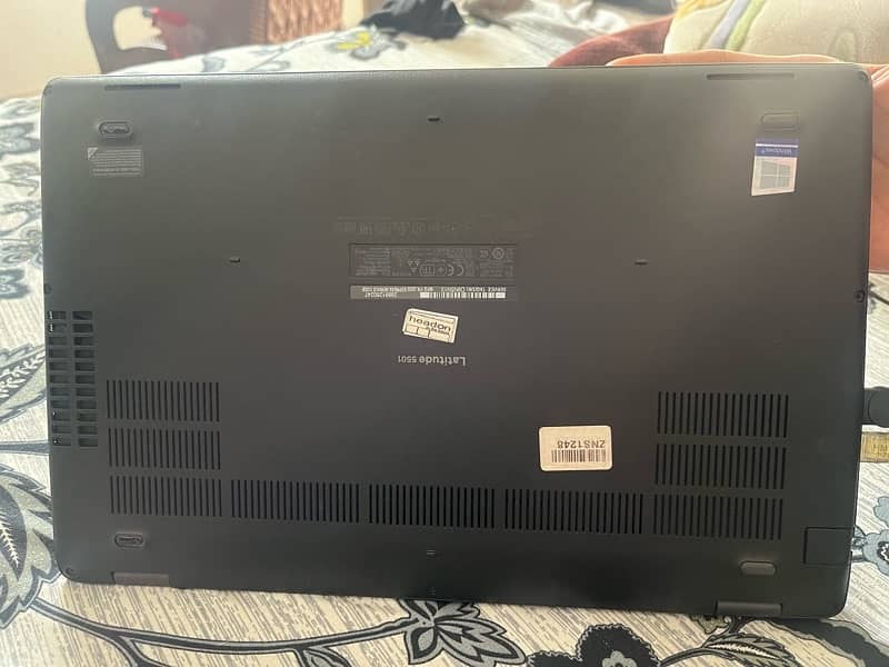 dell laptop latitude 5501 4