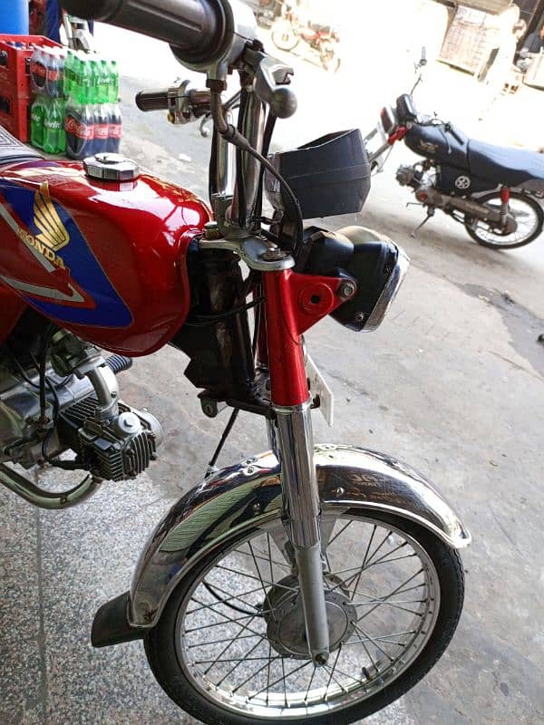 I wanna to sell this bike urgently 8