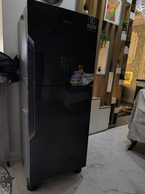 gree full size glass door refrigerator 1