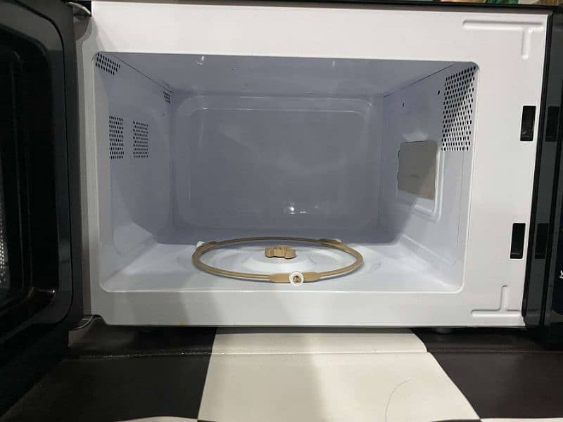 Kenwood MICROWAVE OVEN Capecity 20 L 10