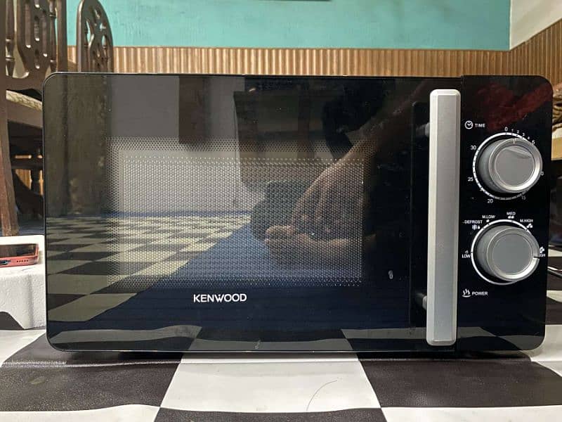 Kenwood MICROWAVE OVEN Capecity 20 L 13