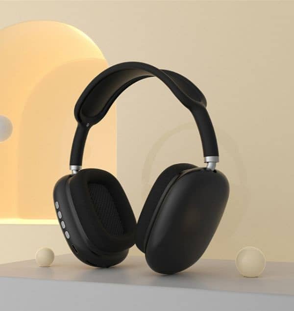 p9 Headphones 2