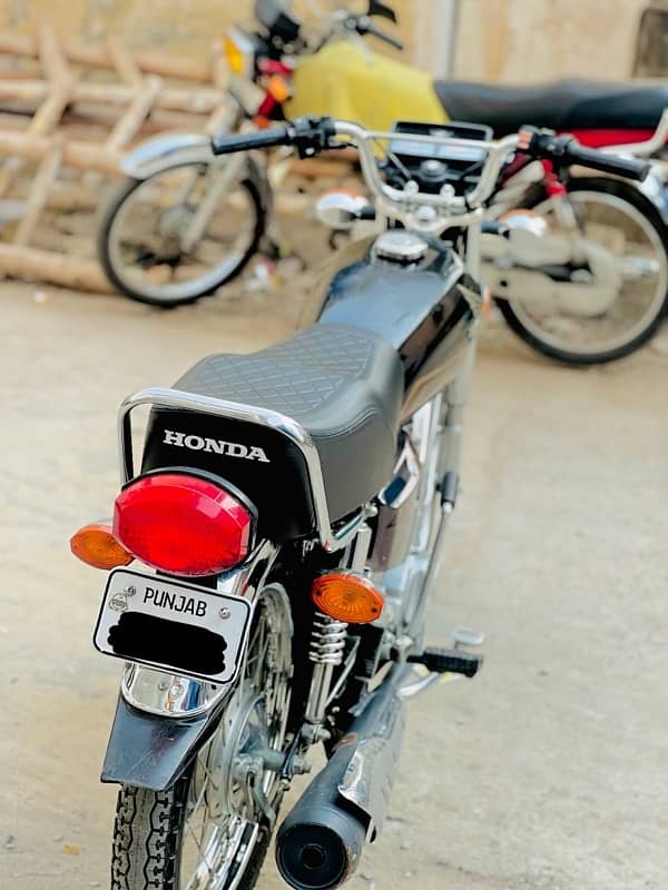 Honda 125selfstart 2