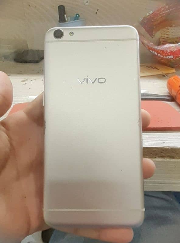 vivo 7x 2