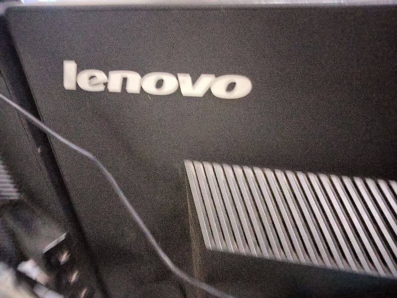 Lenovo monitor hd 1920×1080p used (imported) 10