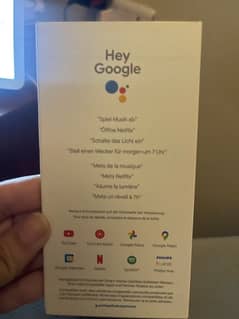 GOOGLE NEST HUB(good as new)