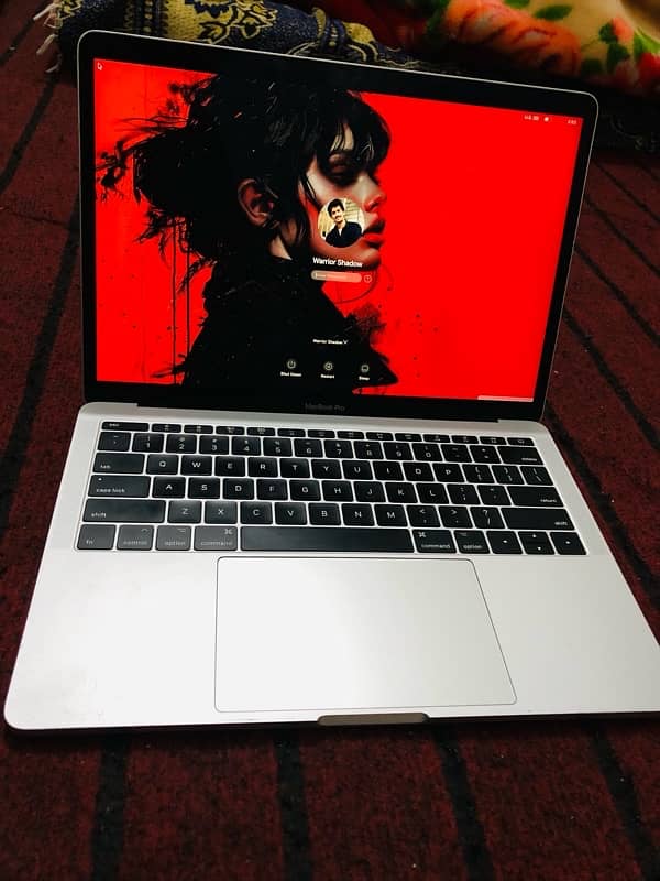 Macbook Pro 13’ 2017 4