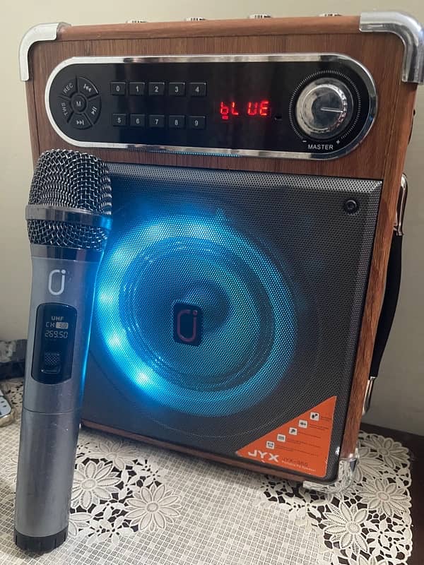 Mehfil speaker sound with mic 4