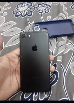 IPHONE 7 32GB URGENT SALE