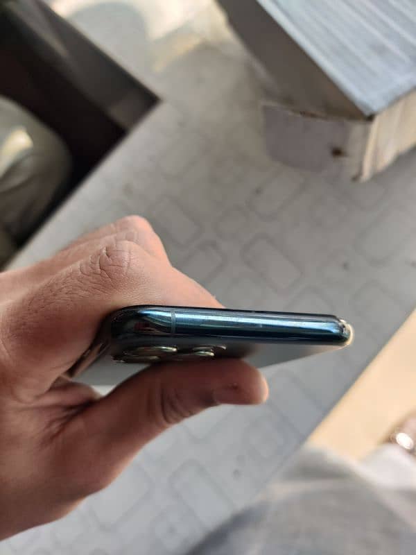 iphone 11pro Non Pta Lush Condition 8