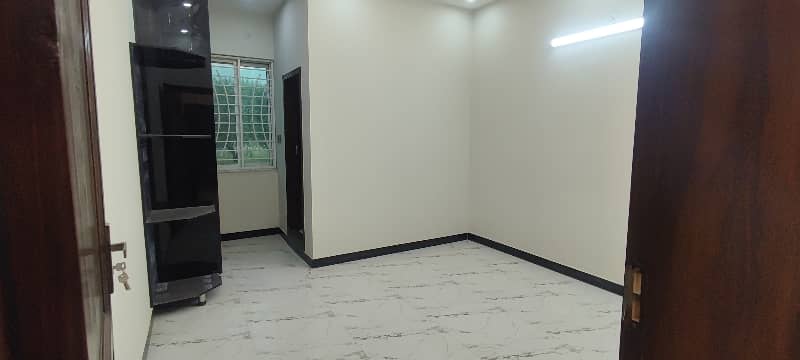 Beautiful house 5 Marla Ground And Basement for Rent . 16